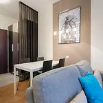 Old Town Tandeta & By Renters