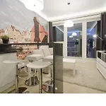 Old Town Tandeta & By Renters
