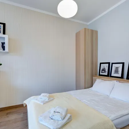 Old Town Tandeta & By Renters Appartement *